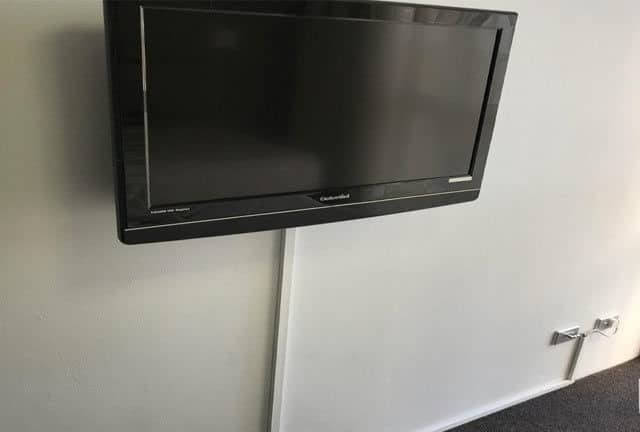https://www.universalhometheatre.com.au/wp-content/uploads/2018/10/big-descion.jpg