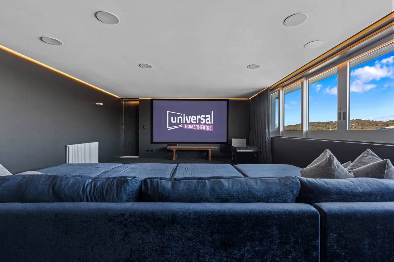 Curated visual reference: Fresh Look at Luxury Waterside Cinema With 4K Laser Projector